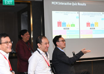 Panelists engage in open  discussion on cloud strategies