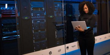 Photo by Christina Morillo from Pexels: https://www.pexels.com/photo/software-engineer-standing-beside-server-racks-1181354/