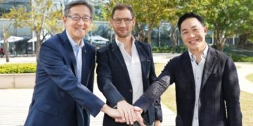 From right: Michael Chan, managing director at MTR Lab; Christian Secci, co-founder and CEO of alfred24;  Peter Yan, CEO at Cyberport