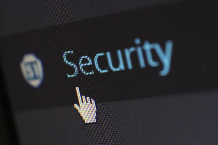 Photo by Pixabay: https://www.pexels.com/photo/security-logo-60504/