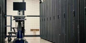 Photo by Brett Sayles from Pexels: https://www.pexels.com/photo/black-hardwares-on-data-server-room-4597280/